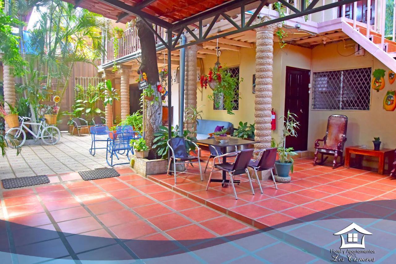 Hotel Y Apartments Los Cisneros Managua Ngoại thất bức ảnh